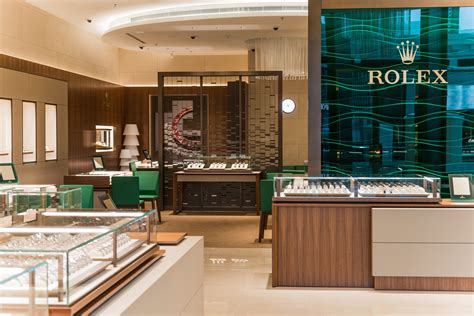 can i buy a rolex in dubai|rolex shop in dubai.